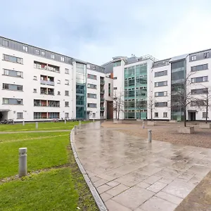 https://historic-pad-centralthe-jameson-distillery-apt.dublin-hotelsweb.com