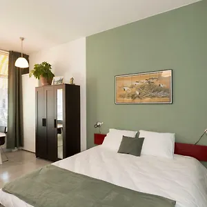 Apartment Veenkadebnb, The Hague